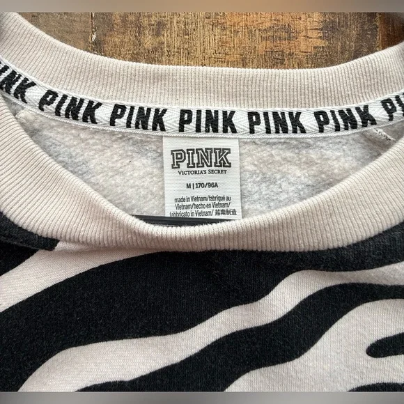 Victoria's Secret Black and White Animal Print Sweatshirt - Picture 4 of 5